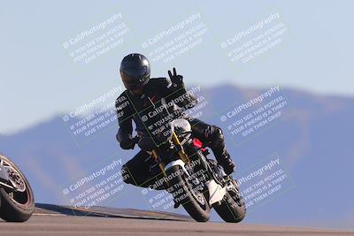 media/Nov-06-2023-Moto Forza (Mon) [[ce023d0744]]/3-Intermediate Group/Session 5 (Turn 9)/
